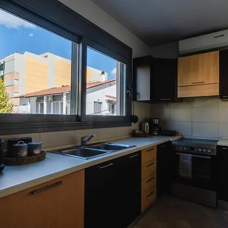 #T33 Chic 2Br Apartment In The Centre Of Volos Exterior photo